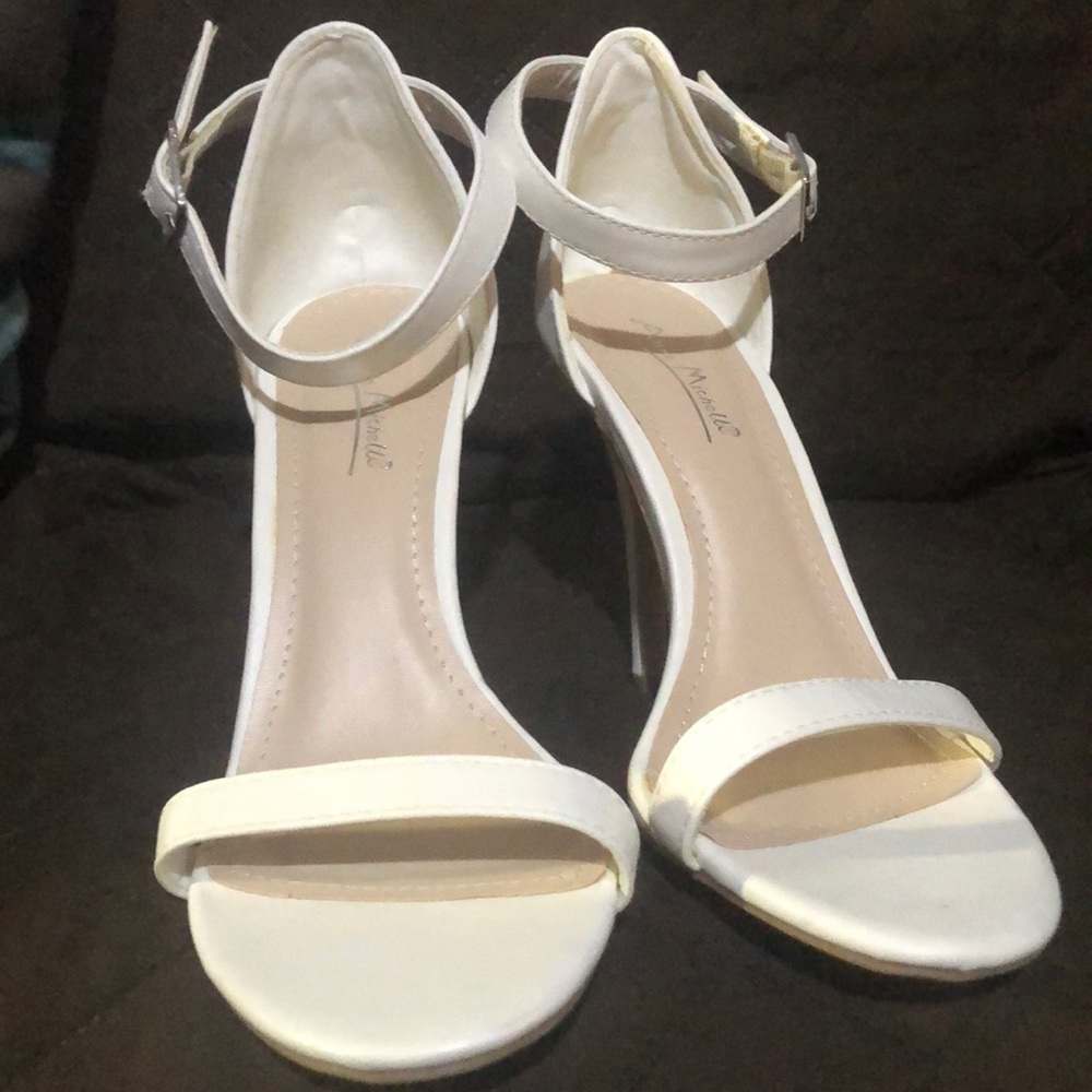 Anne Michelle Sandals